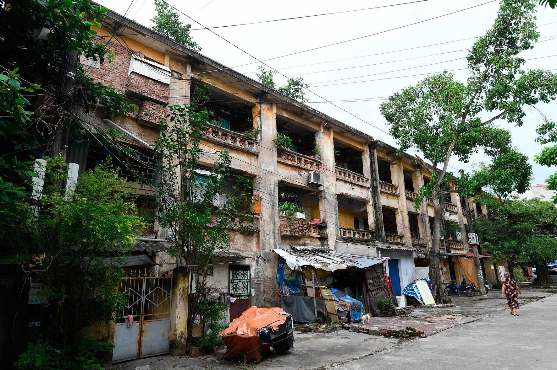 Hơn trăm hộ dân "sống mòn" trong khu tập thể nhà máy chế tạo bơm - Ảnh 3. Hơn trăm hộ dân "sống mòn" trong khu tập thể nhà máy chế tạo bơm - Ảnh 3.