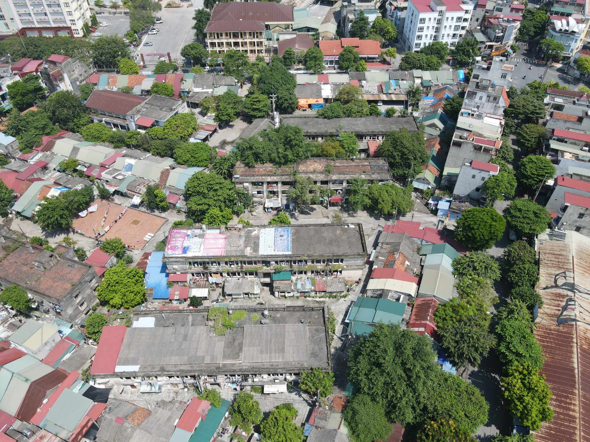 Hơn trăm hộ dân "sống mòn" trong khu tập thể nhà máy chế tạo bơm - Ảnh 4. Hơn trăm hộ dân "sống mòn" trong khu tập thể nhà máy chế tạo bơm - Ảnh 4.