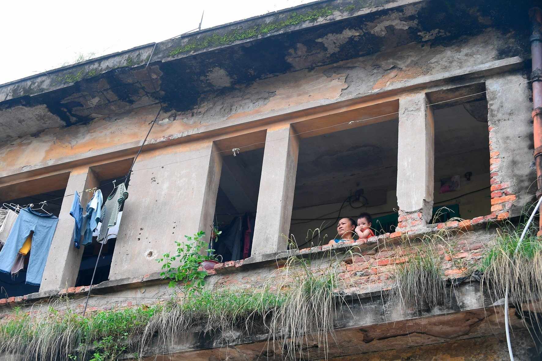 Hơn trăm hộ dân "sống mòn" trong khu tập thể nhà máy chế tạo bơm - Ảnh 16. Hơn trăm hộ dân "sống mòn" trong khu tập thể nhà máy chế tạo bơm - Ảnh 16.