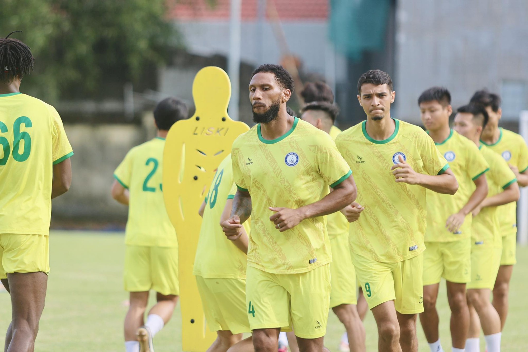 Một đội b&oacute;ng đứng trước nguy cơ kh&ocirc;ng được dự V-League v&igrave; l&yacute; do bất ngờ - Ảnh 1.