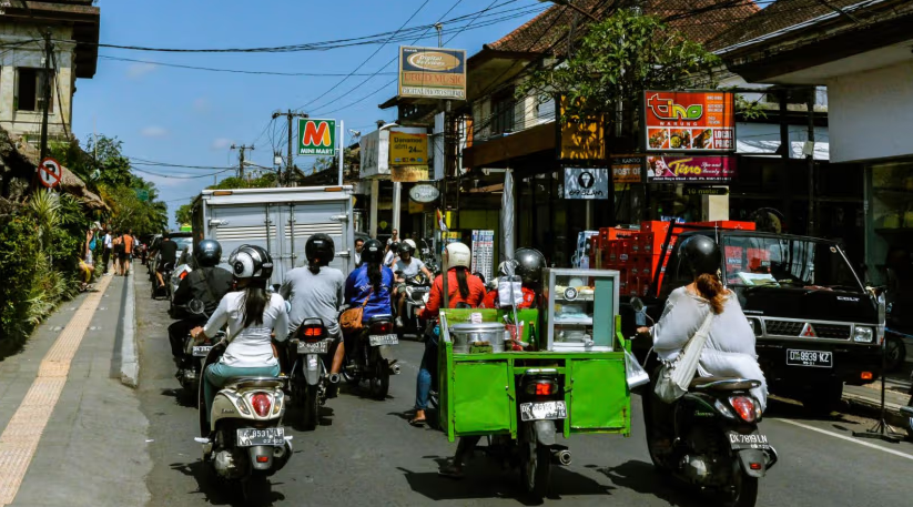 Indonesia sắp l&agrave;m đường sắt ngầm "đ&oacute;n s&oacute;ng" du lịch tới thi&ecirc;n đường Bali - Ảnh 1.