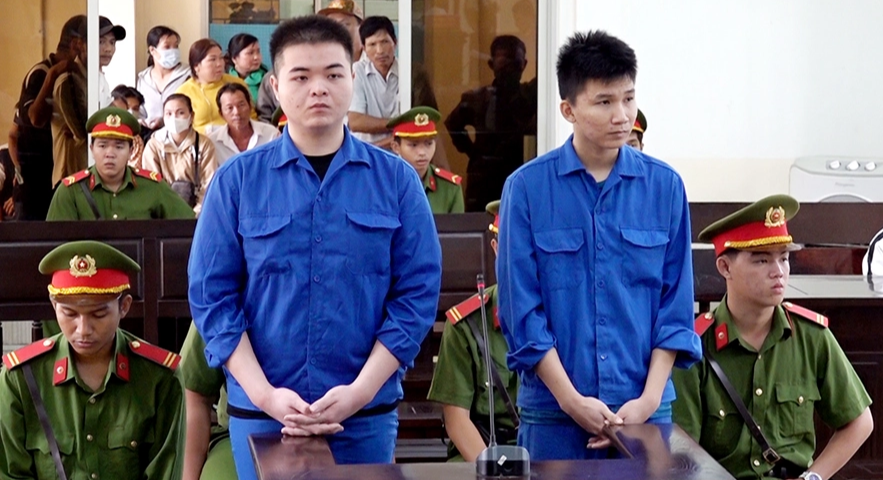 C&aacute;i kết 36 năm t&ugrave; cho 2 c&ocirc;n đồ ch&eacute;m chết người ở An Giang - Ảnh 1.