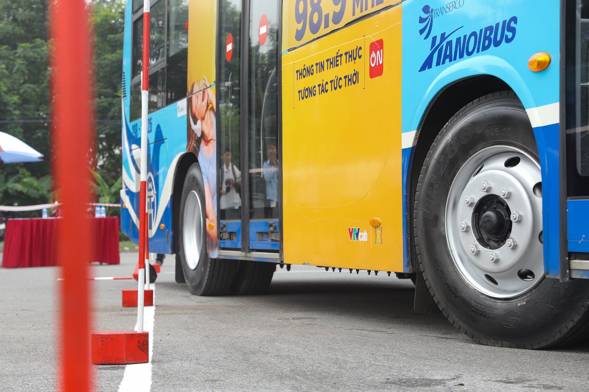 Lái xe Transerco tranh tài tại Hội thi lái xe giỏi, tan toàn - Ảnh 4. Lái xe Transerco tranh tài tại Hội thi lái xe giỏi, tan toàn - Ảnh 4.