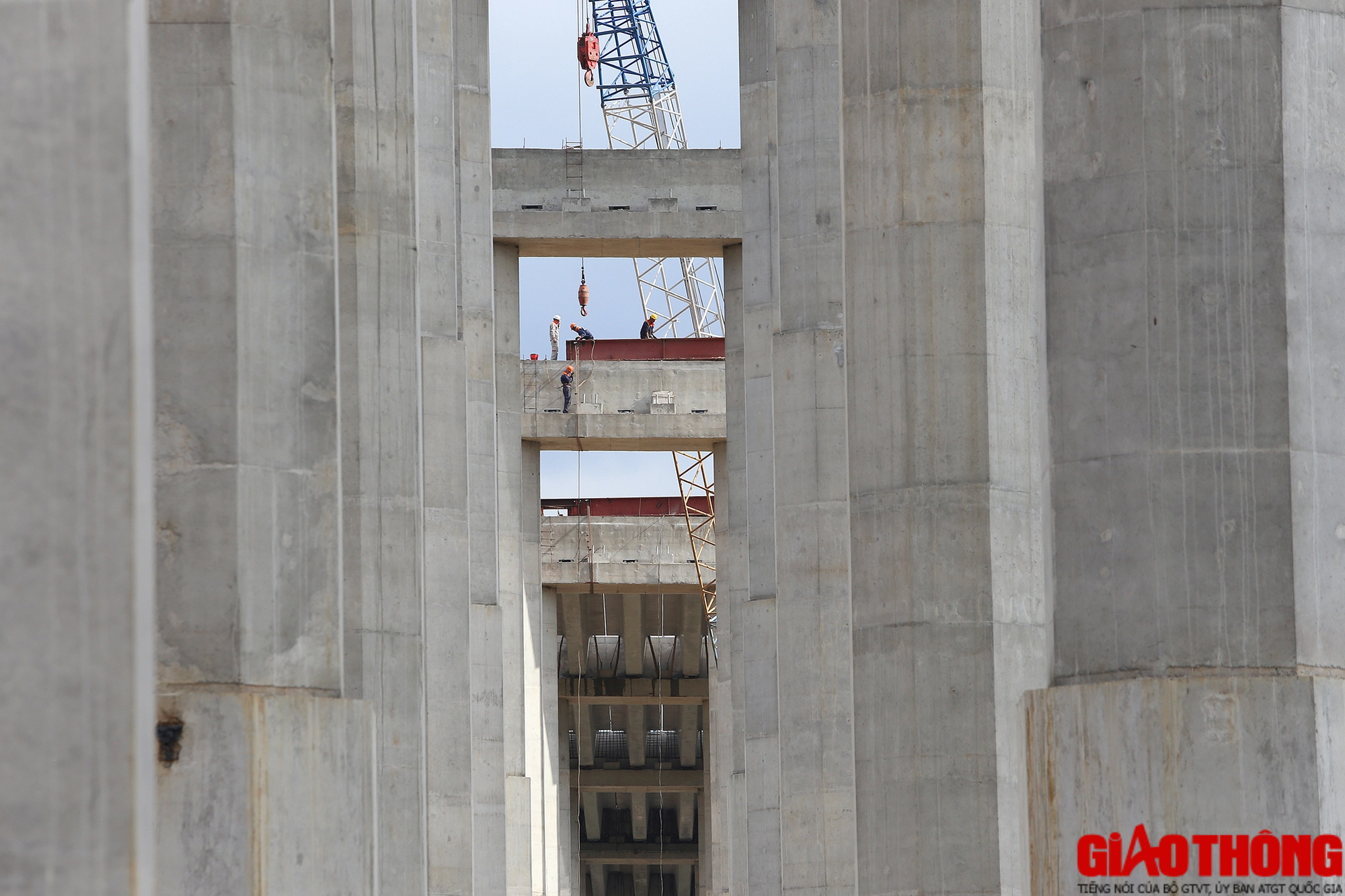 G&aacute;c lễ, đua tiến độ tr&ecirc;n c&ocirc;ng trường cao tốc Diễn Ch&acirc;u &ndash; B&atilde;i Vọt - Ảnh 12.
