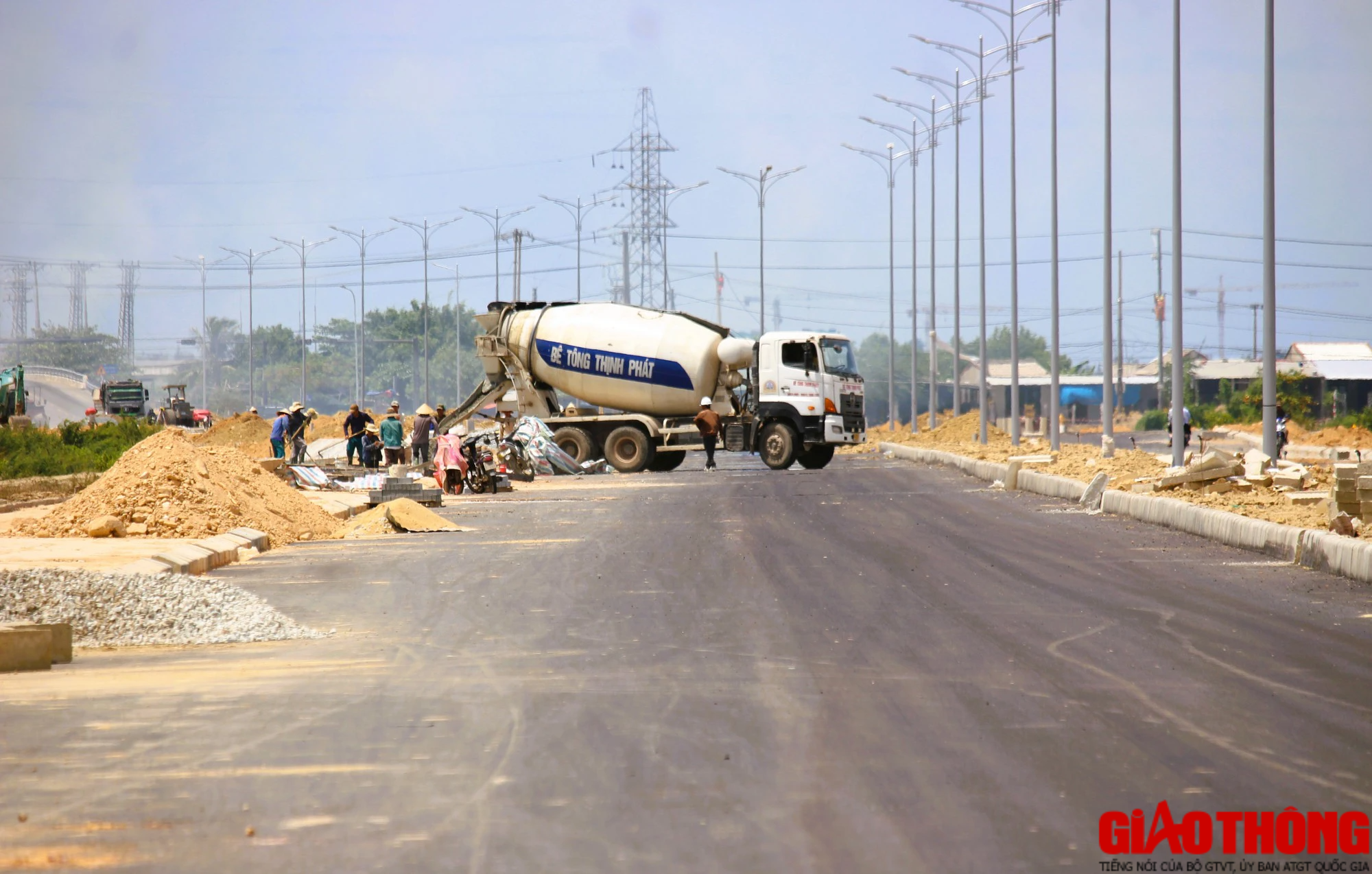 Th&ocirc;ng xe tuyến đường 370 tỷ nhiều năm chưa xong ở Huế trước ng&agrave;y 30/9 - Ảnh 10.