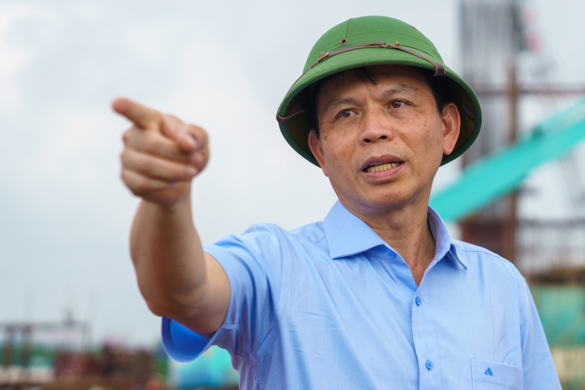 Xây cầu Nhơn Trạch: Nhà thầu phải thuê mặt bằng để tập kết máy móc - Ảnh 10. Xây cầu Nhơn Trạch: Nhà thầu phải thuê mặt bằng để tập kết máy móc - Ảnh 10.