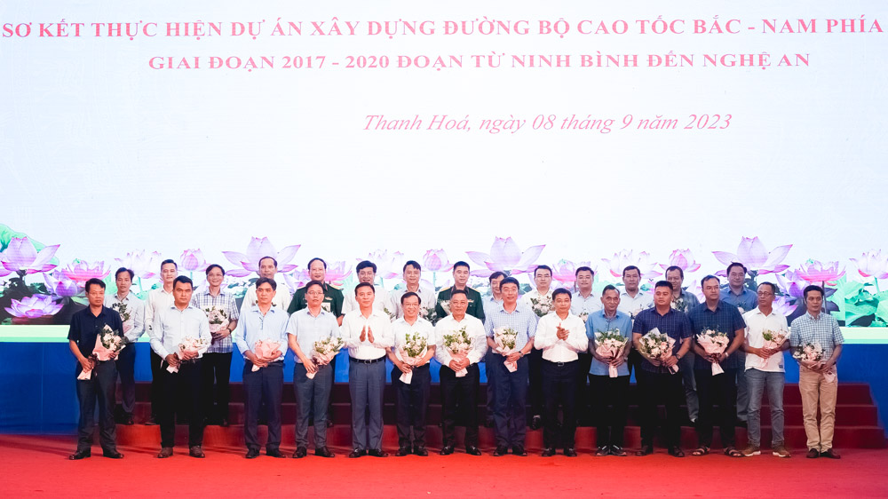 Bộ trưởng Nguyễn Văn Thắng: 6 b&agrave;i học từ l&agrave;m cao tốc Ninh B&igrave;nh đến Nghệ An - Ảnh 6.