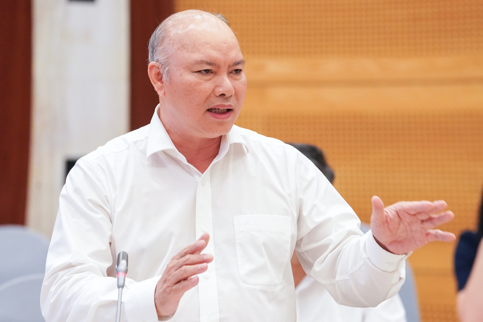 Bỏ thi thăng hạng vi&ecirc;n chức tiết kiệm chi ph&iacute;, giảm &aacute;p lực  - Ảnh 1.