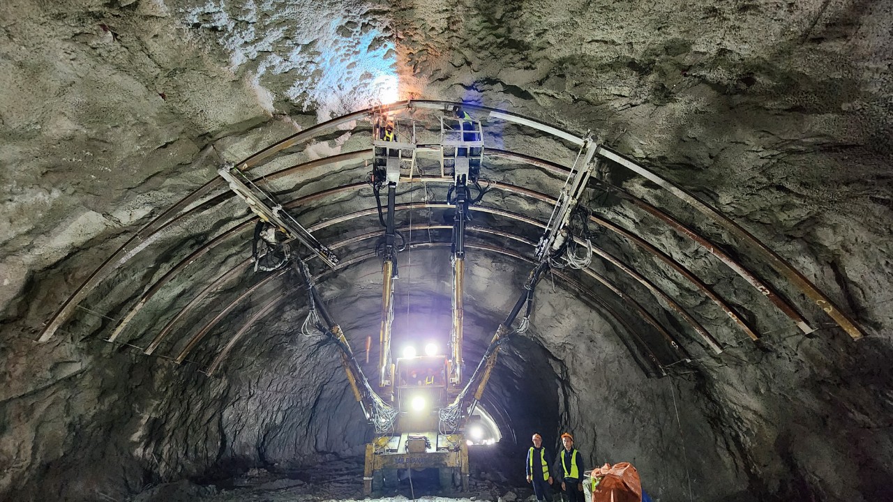 Ng&agrave;y đầu năm tr&ecirc;n c&ocirc;ng trường cao tốc Quảng Ng&atilde;i-Ho&agrave;i Nhơn- Ảnh 8.