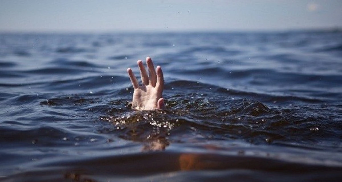 Cùng bạn ra ao chơi, bé 7 tuổi đuối nước thương tâm- Ảnh 1. Cùng bạn ra ao chơi, bé 7 tuổi đuối nước thương tâm- Ảnh 1.