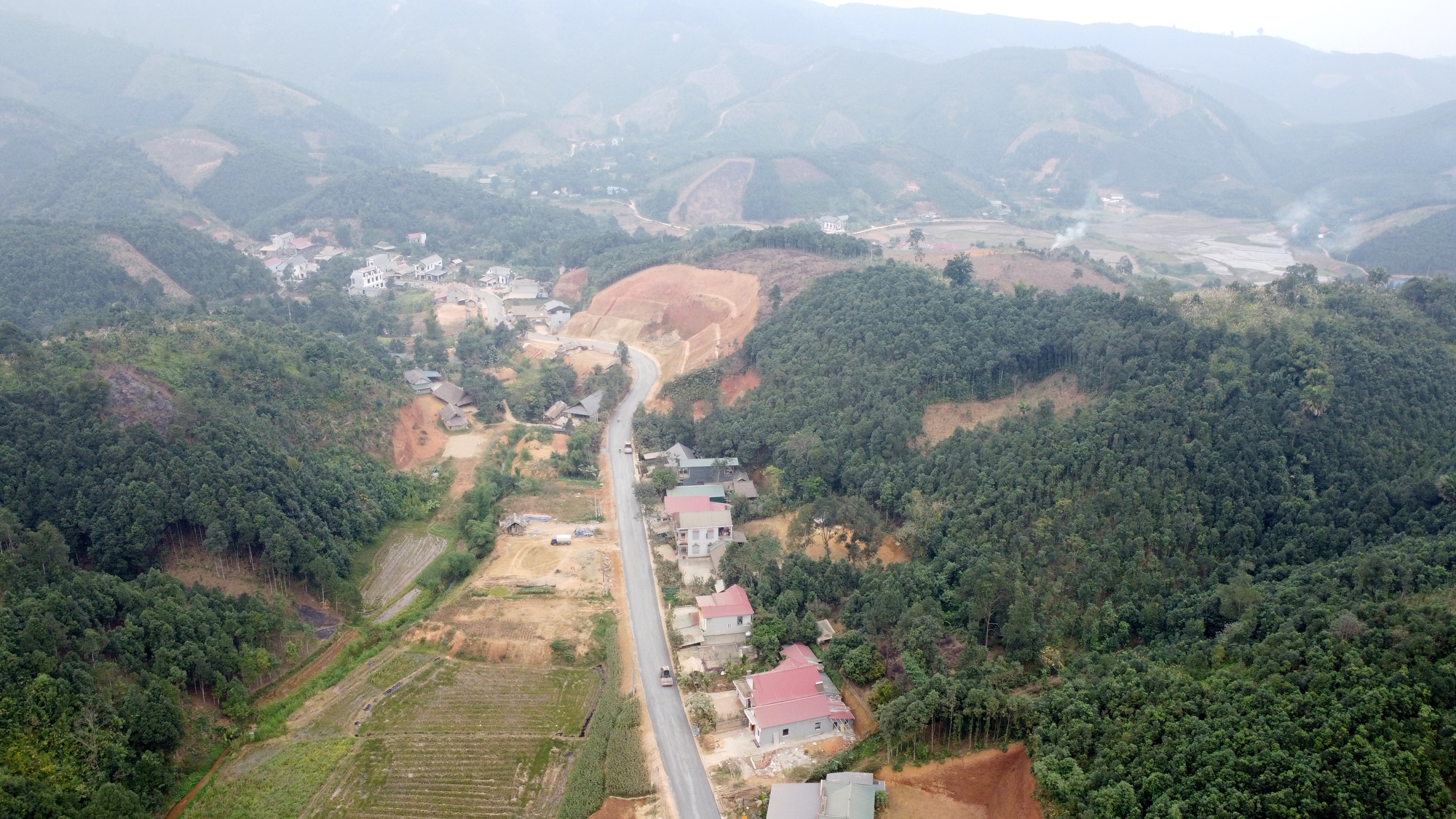 Tết trên công trường dự án kết nối giao thông miền núi phía Bắc- Ảnh 10. Tết trên công trường dự án kết nối giao thông miền núi phía Bắc- Ảnh 10.