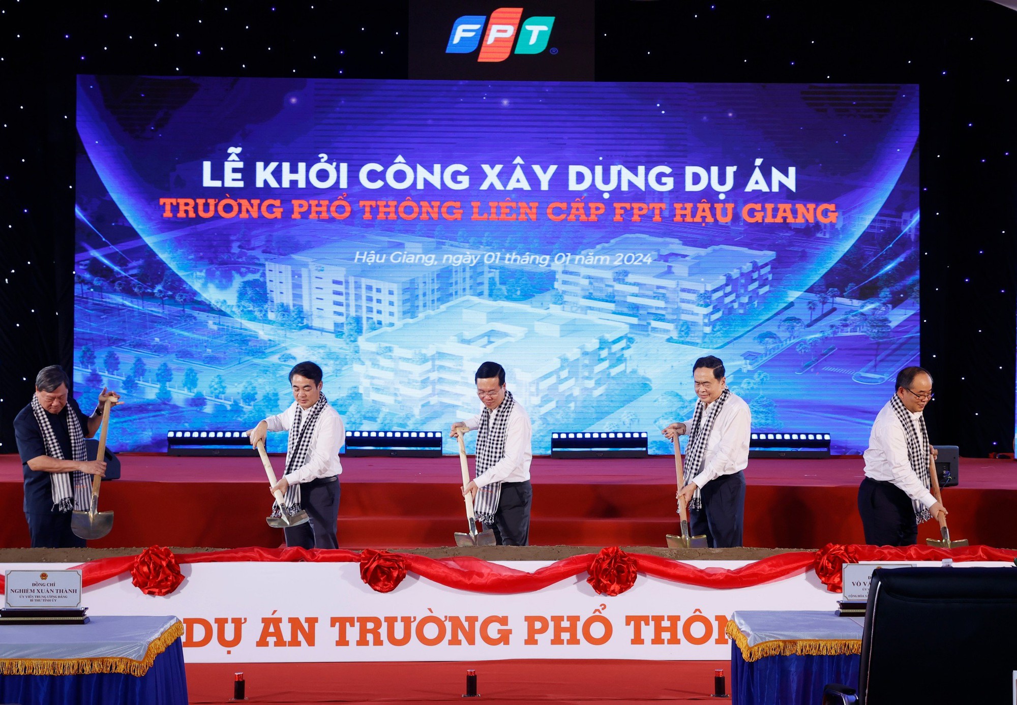 Khởi c&ocirc;ng Trường Phổ th&ocirc;ng li&ecirc;n cấp FPT Hậu Giang- Ảnh 1.