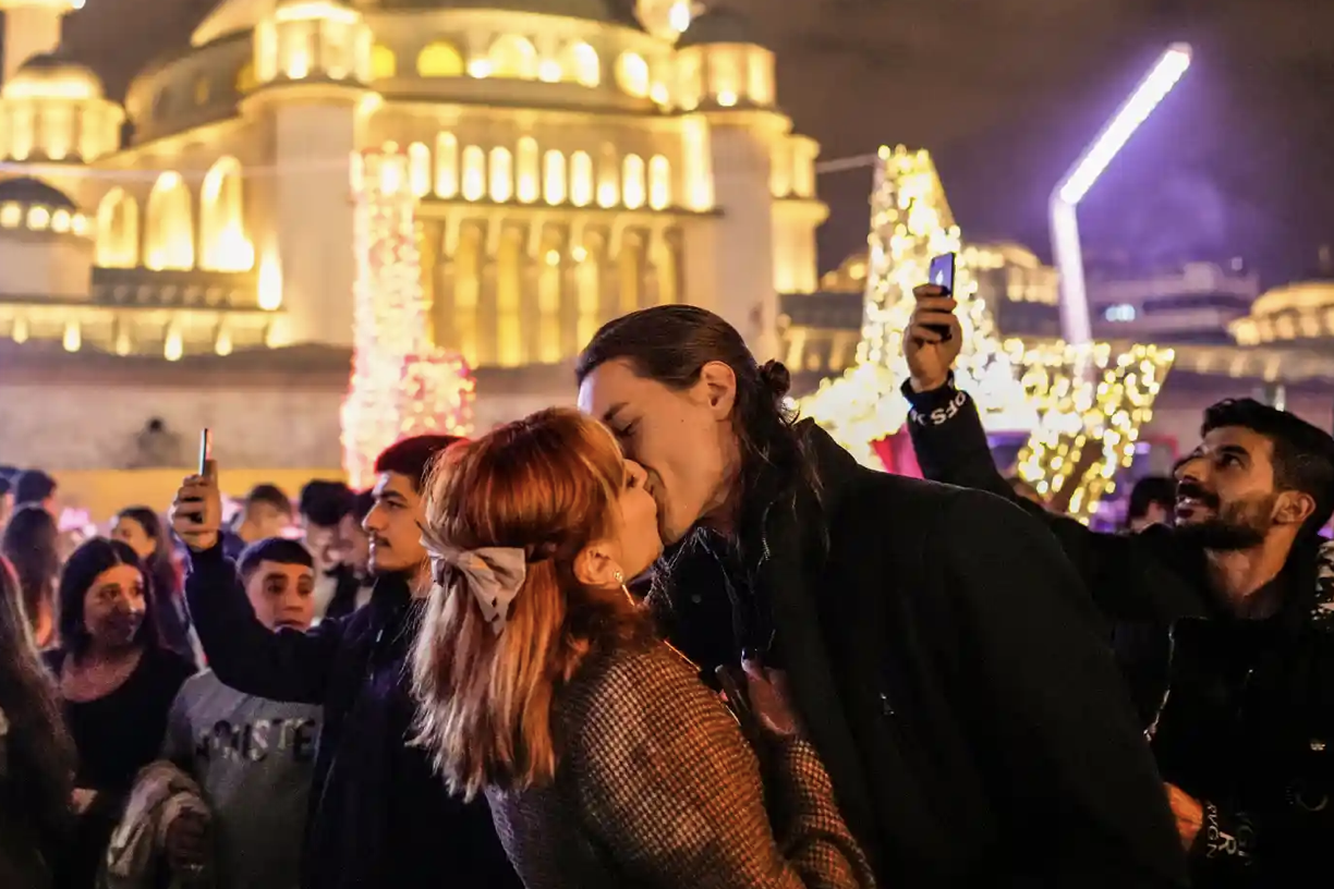 Những màn pháo hoa mãn nhãn trên thế giới mừng năm mới 2024 - Ảnh 11. Những màn pháo hoa mãn nhãn trên thế giới mừng năm mới 2024 - Ảnh 11.