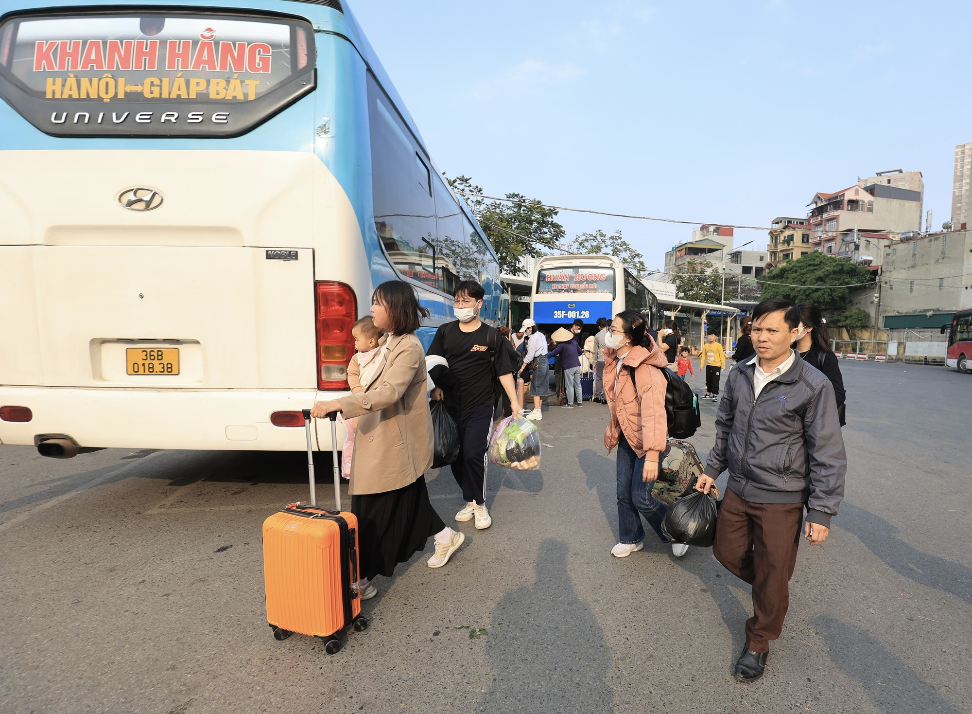 H&agrave; Nội y&ecirc;u cầu kh&ocirc;ng t&ugrave;y tiện tăng gi&aacute; v&eacute; xe kh&aacute;ch dịp tết Nguy&ecirc;n đ&aacute;n- Ảnh 1.