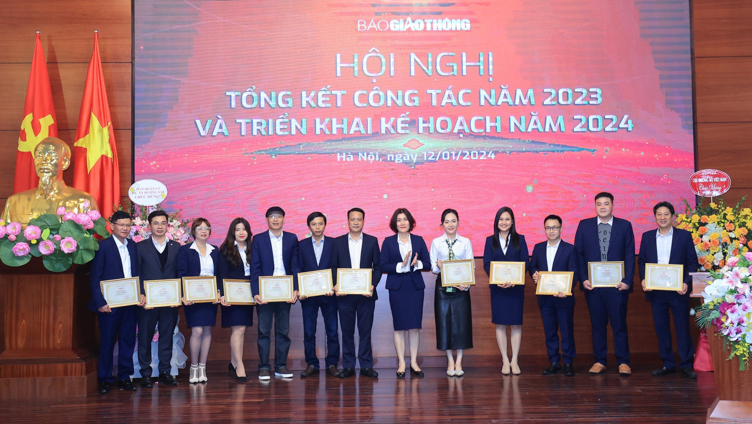 Thứ trưởng Nguyễn Danh Huy: B&aacute;o Giao th&ocirc;ng l&agrave; bạn đồng h&agrave;nh của người lao động ng&agrave;nh GTVT- Ảnh 8.