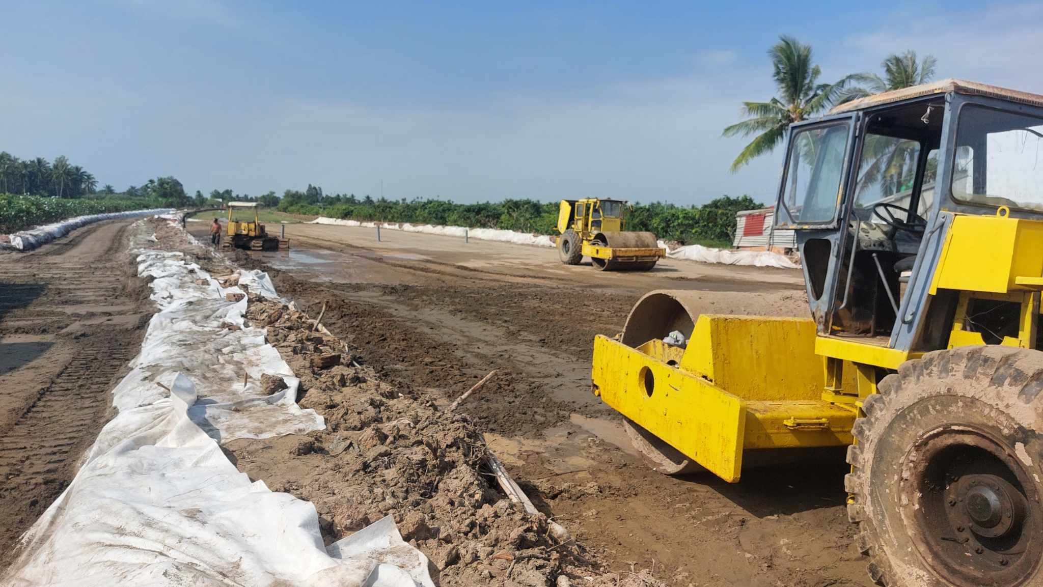 C&ocirc;ng nh&acirc;n chia 3 ca, 4 k&iacute;p tất bật thi c&ocirc;ng cầu Đại Ng&atilde;i- Ảnh 10.