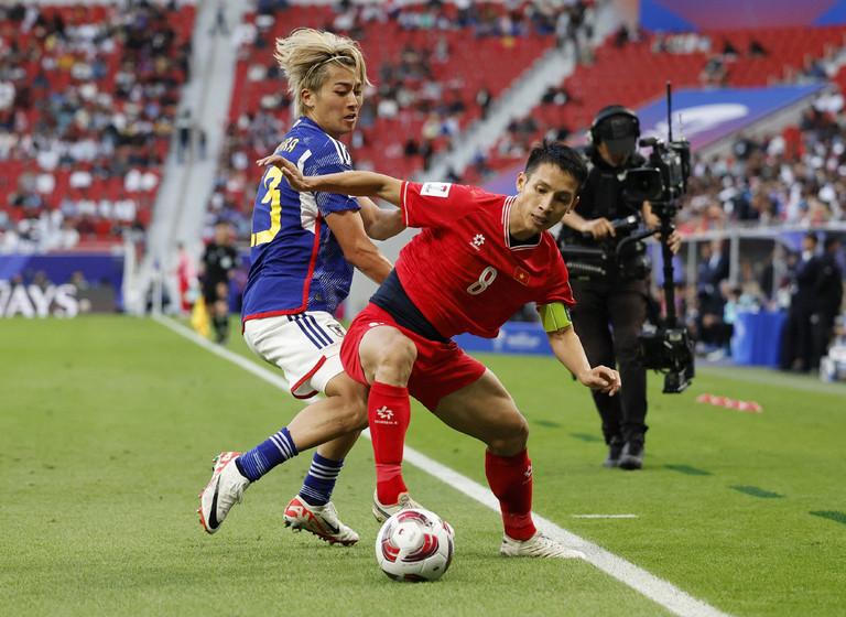 Thua tiếc nuối Nhật Bản, tuyển Việt Nam được CĐV Đông Nam Á tán thưởng- Ảnh 1. Thua tiếc nuối Nhật Bản, tuyển Việt Nam được CĐV Đông Nam Á tán thưởng- Ảnh 1.