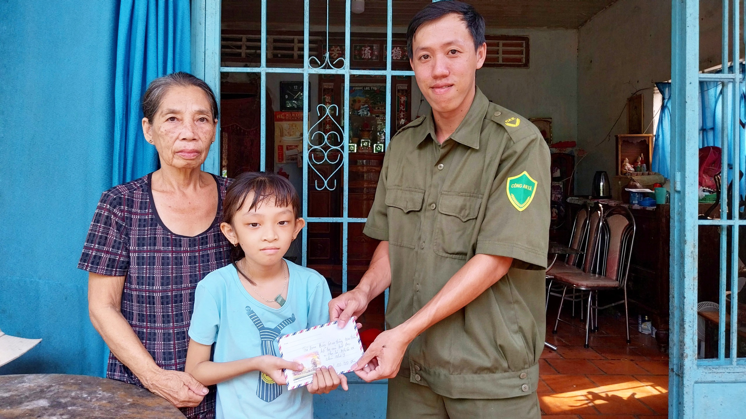 Qu&agrave; nhỏ, &yacute; nghĩa lớn- Ảnh 2.