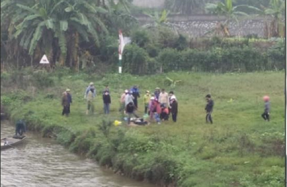 H&agrave; Nam: T&igrave;m thấy thi thể nam sinh nhảy cầu dưới sống Đ&aacute;y- Ảnh 1.