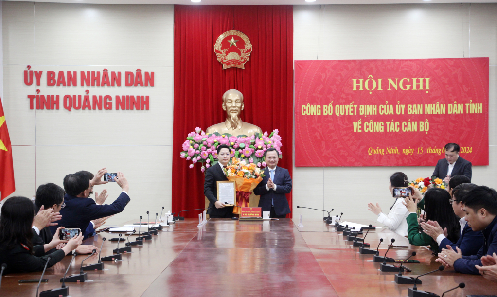 Quảng Ninh điều động, bổ nhiệm nhiều c&aacute;n bộ l&atilde;nh đạo, quản l&yacute; sở, ng&agrave;nh, địa phương- Ảnh 2.
