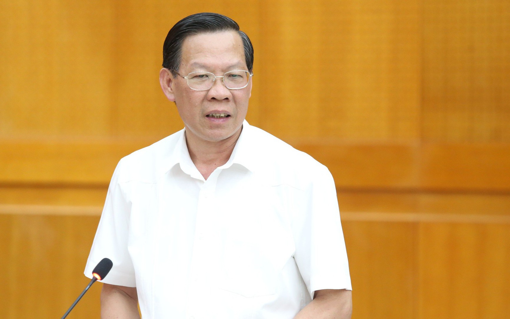 Chủ tịch TP.HCM: Nghịch l&yacute; c&oacute; cơ chế đặc th&ugrave; nhưng phải 'l&agrave;m theo quy định'