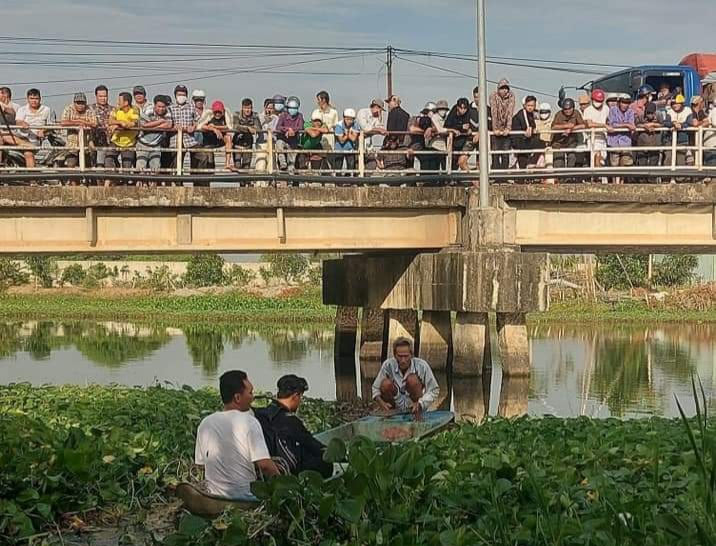 Thanh ni&ecirc;n 18 tuổi ở Long An nhảy cầu mất t&iacute;ch- Ảnh 1.