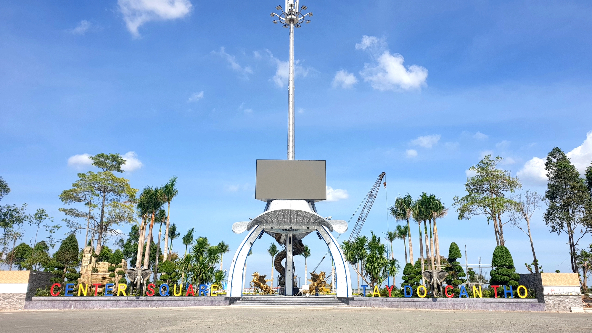 Cần Thơ mở chợ hoa Tết, miễn ph&iacute; mặt bằng cho người b&aacute;n- Ảnh 1.