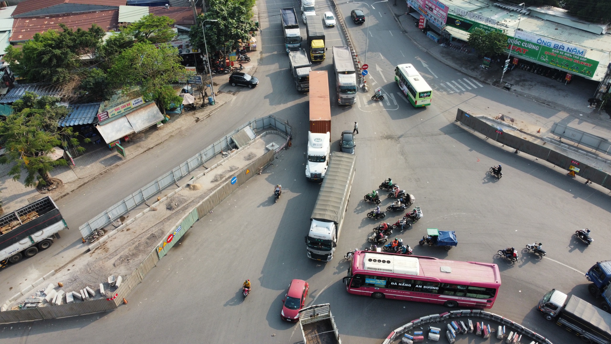 Tăng cường thi c&ocirc;ng đ&ecirc;m, th&ecirc;m người điều tiết giao th&ocirc;ng để x&oacute;a điểm đen ở Đồng Nai- Ảnh 1.