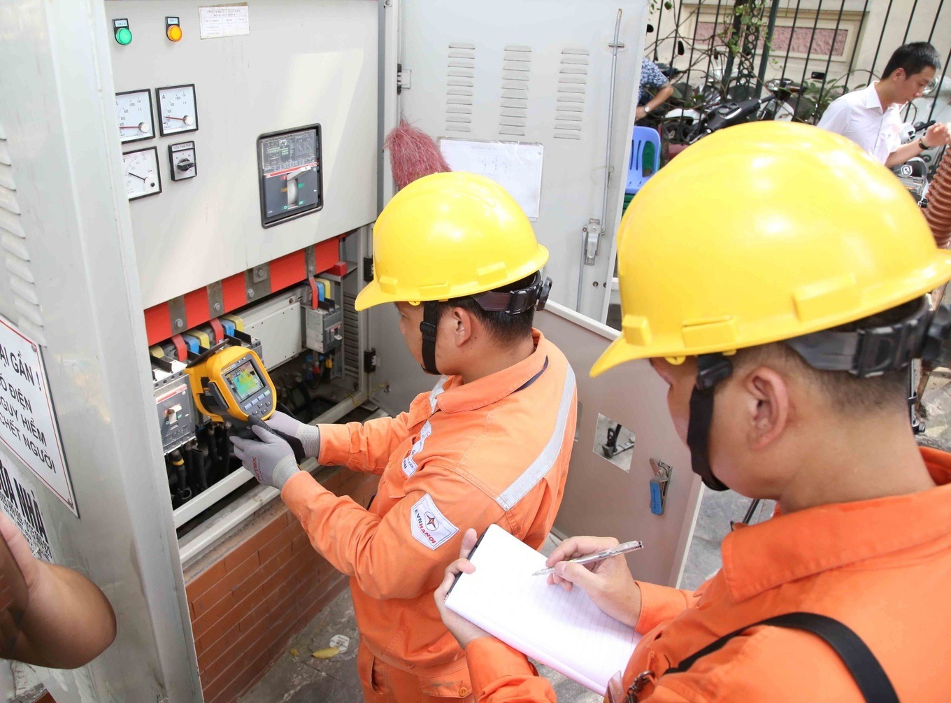 V&igrave; sao phải x&acirc;y dựng cơ chế gi&aacute; điện 2 th&agrave;nh phần?- Ảnh 1.