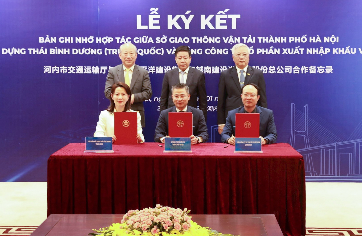 Tập đo&agrave;n Trung Quốc nghi&ecirc;n cứu x&acirc;y cầu Tứ Li&ecirc;n v&agrave; đường sắt đ&ocirc; thị Văn Cao - H&ograve;a Lạc- Ảnh 1.