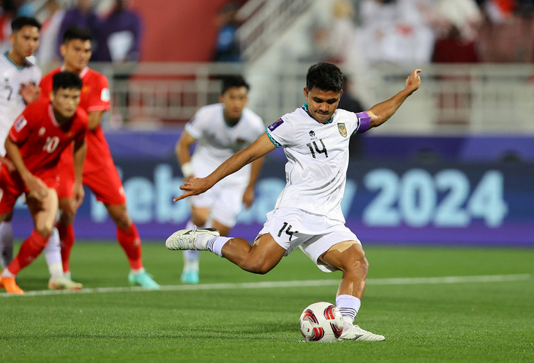 Việt Nam vs Indonesia: Thất bại đ&aacute;ng qu&ecirc;n - Ảnh 3.