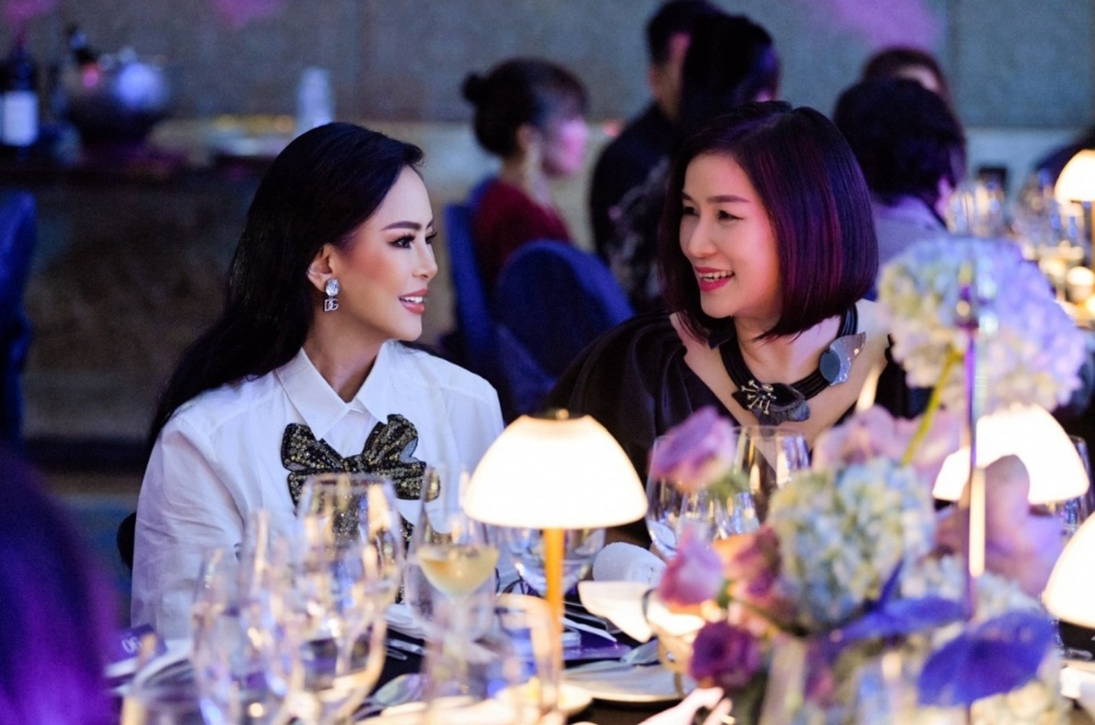 Doanh nh&acirc;n L&ecirc; Hồng Thủy Ti&ecirc;n cuốn h&uacute;t trong mọi khoảnh khắc tại Đẹp Awards 2023- Ảnh 3.