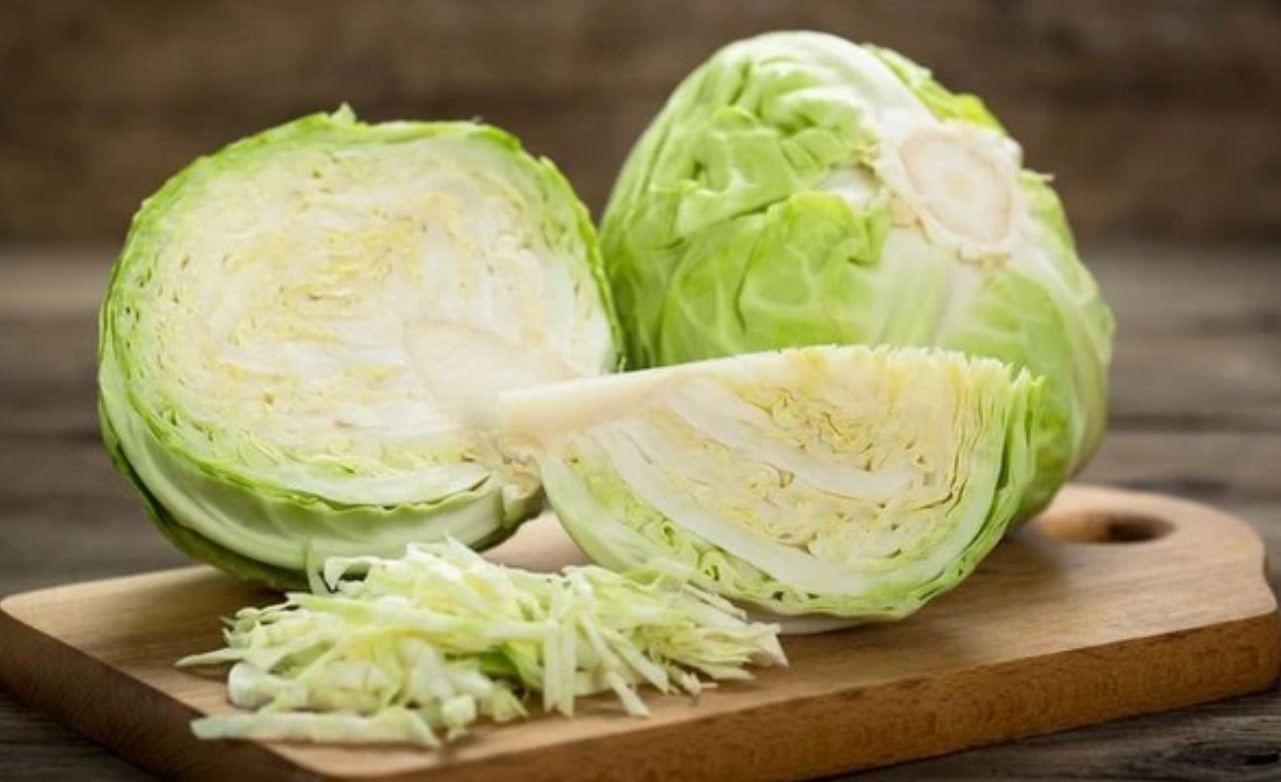 Bắp cải vừa ngon, vừa l&agrave; b&agrave;i thuốc rẻ, nhưng ai kh&ocirc;ng n&ecirc;n ăn?- Ảnh 1.