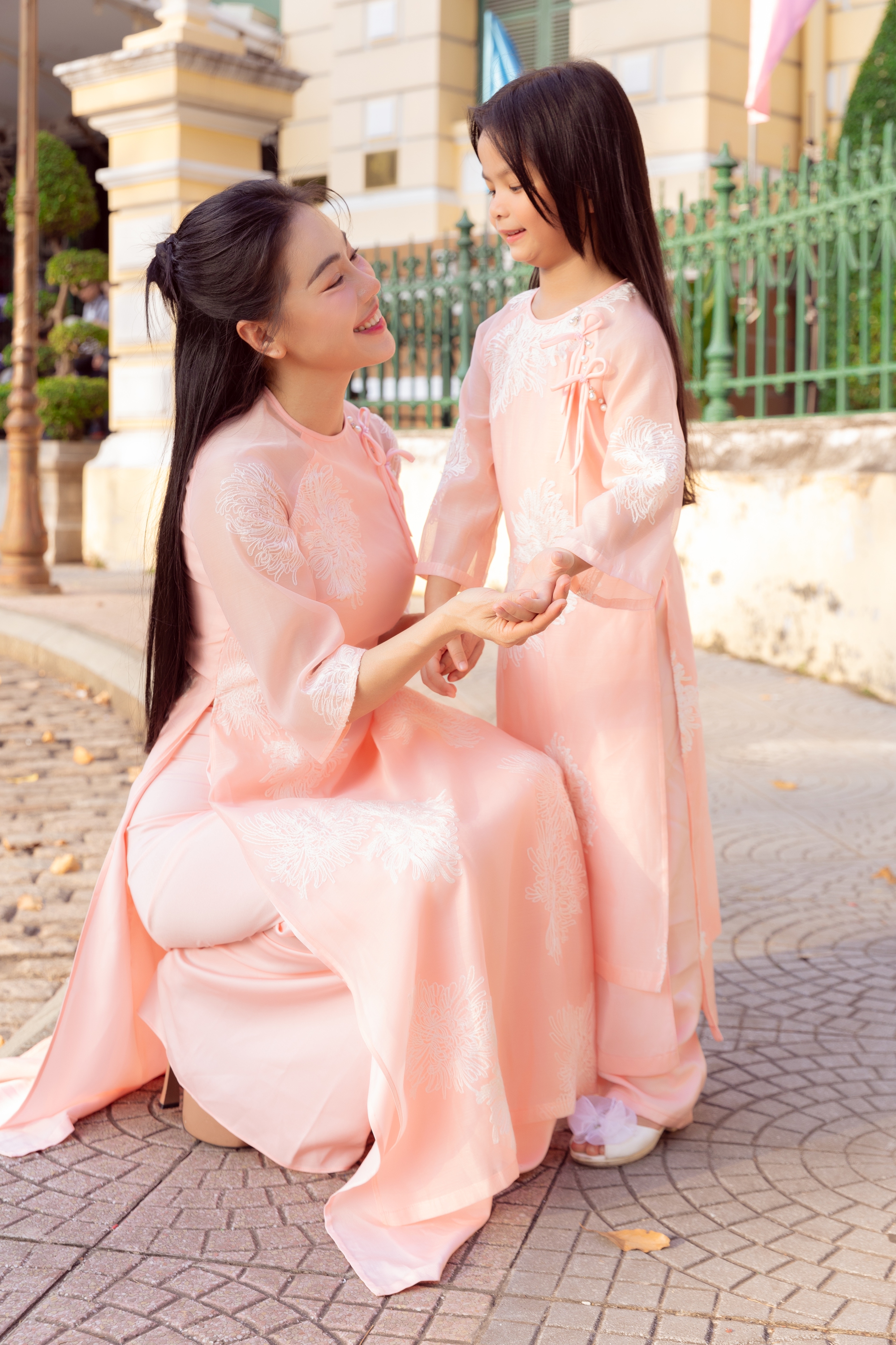 Cặp đ&ocirc;i "tr&ugrave;m hoa hậu" Kim Dung - Nhật Nam ngọt ng&agrave;o t&igrave;nh tứ khi xu&acirc;n về- Ảnh 2.