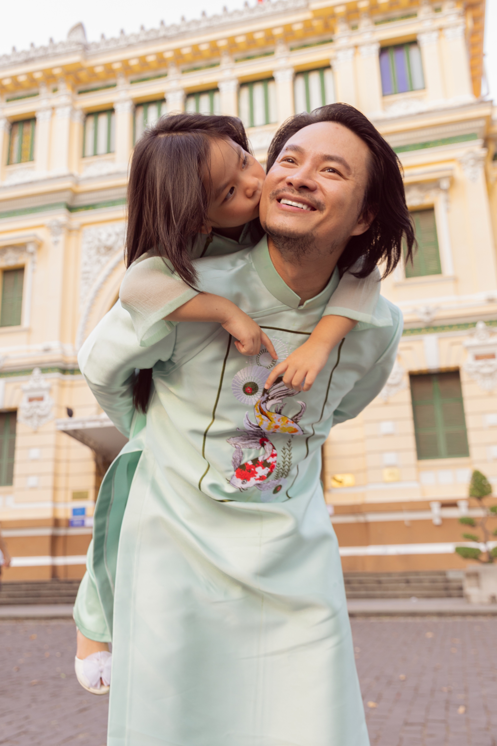Cặp đ&ocirc;i "tr&ugrave;m hoa hậu" Kim Dung - Nhật Nam ngọt ng&agrave;o t&igrave;nh tứ khi xu&acirc;n về- Ảnh 6.