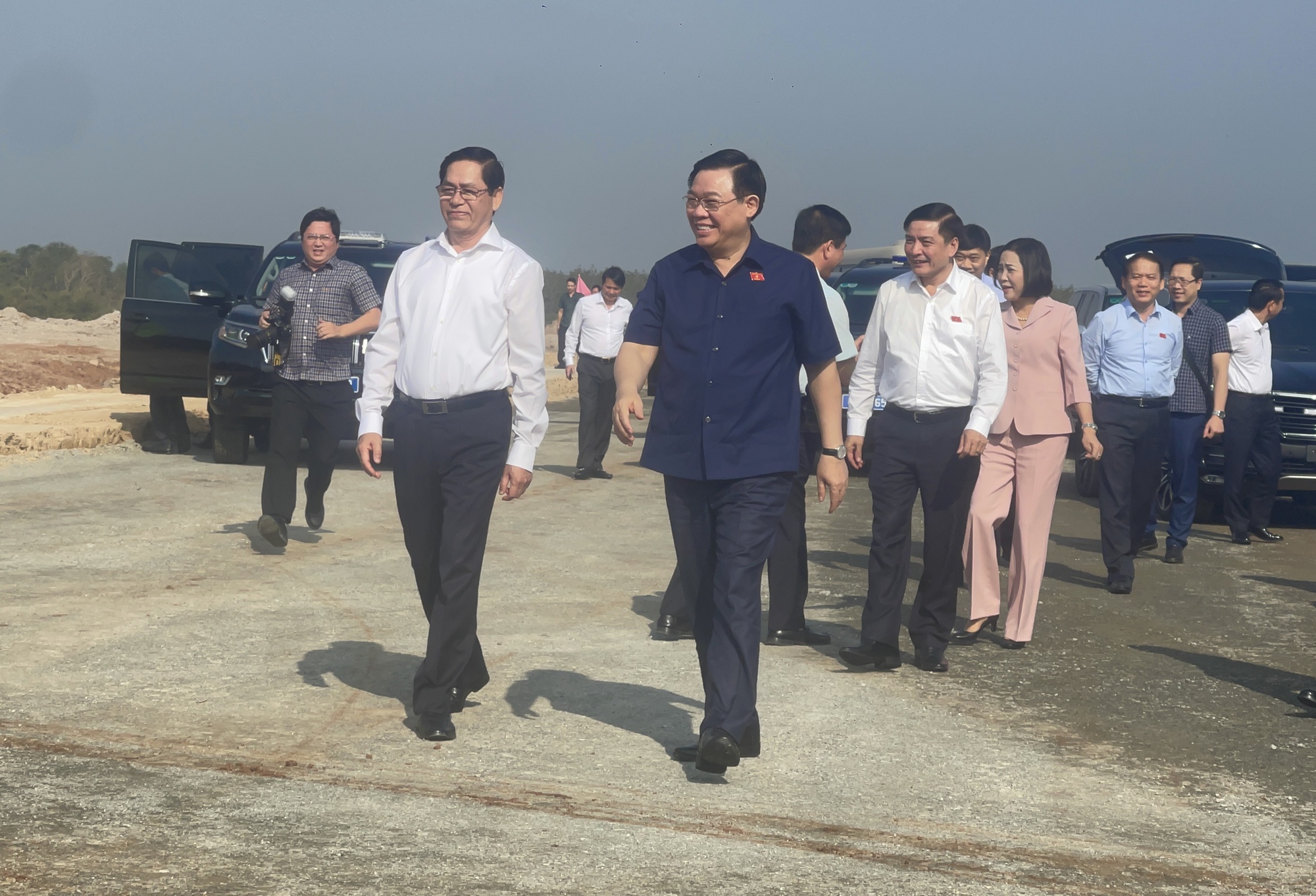 Chủ tịch Quốc hội: Phải đua tiến độ to&agrave;n tuyến cao tốc Bi&ecirc;n Ho&agrave; - Vũng T&agrave;u- Ảnh 1.