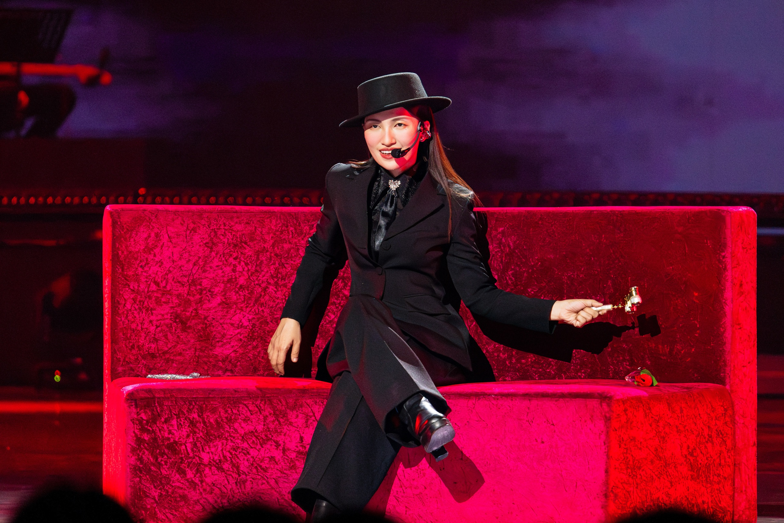 Nguy&ecirc;n H&agrave; "lột x&aacute;c" ngoạn mục, Huyền Baby t&acirc;m phục dừng ch&acirc;n tại "Chị đẹp 2023"- Ảnh 3.