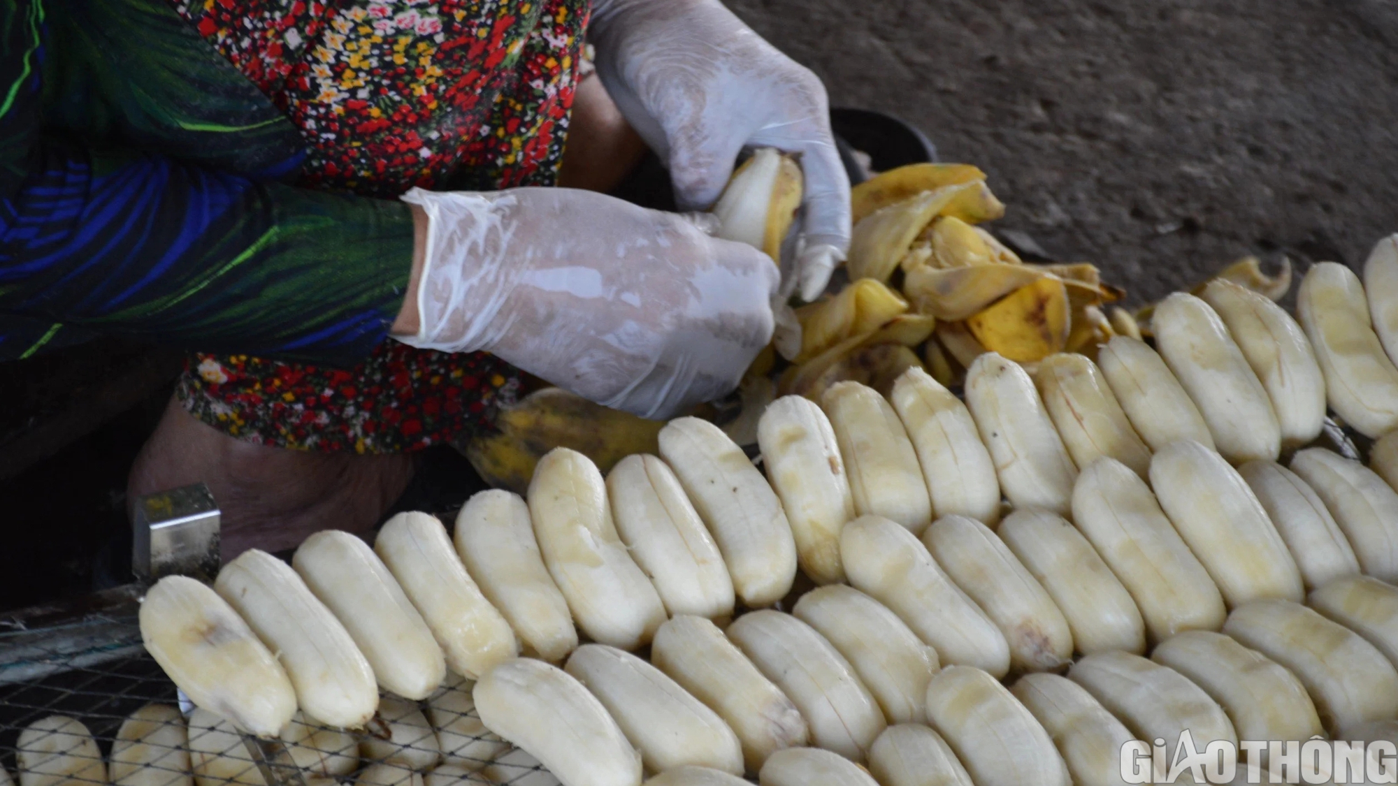 L&agrave;ng nghề &eacute;p chuối kh&ocirc; nổi tiếng C&agrave; Mau tất bật v&agrave;o vụ Tết- Ảnh 8.