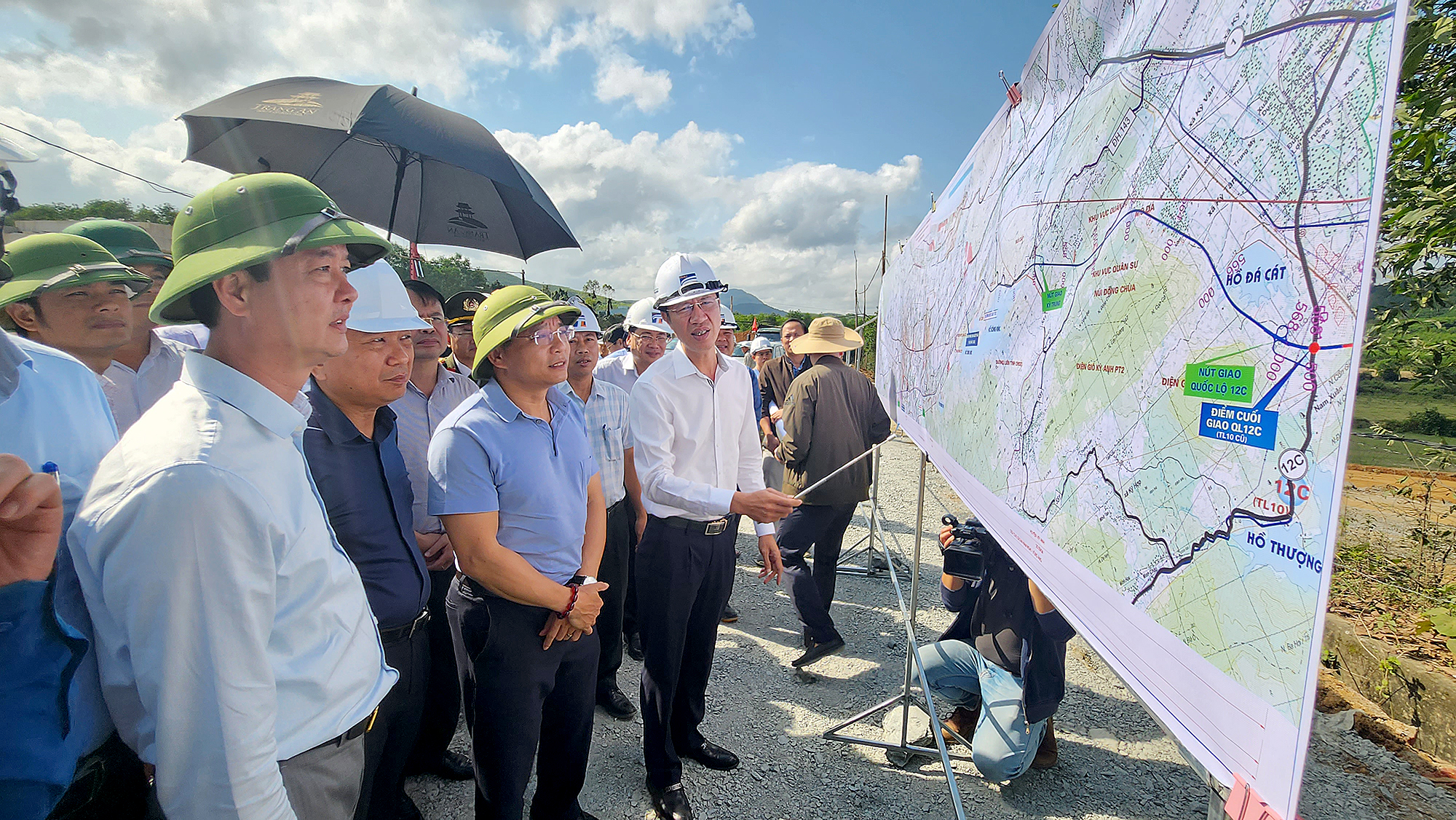 Không được phép chậm tiến độ cao tốc Bắc - Nam- Ảnh 1. Không được phép chậm tiến độ cao tốc Bắc - Nam- Ảnh 1.