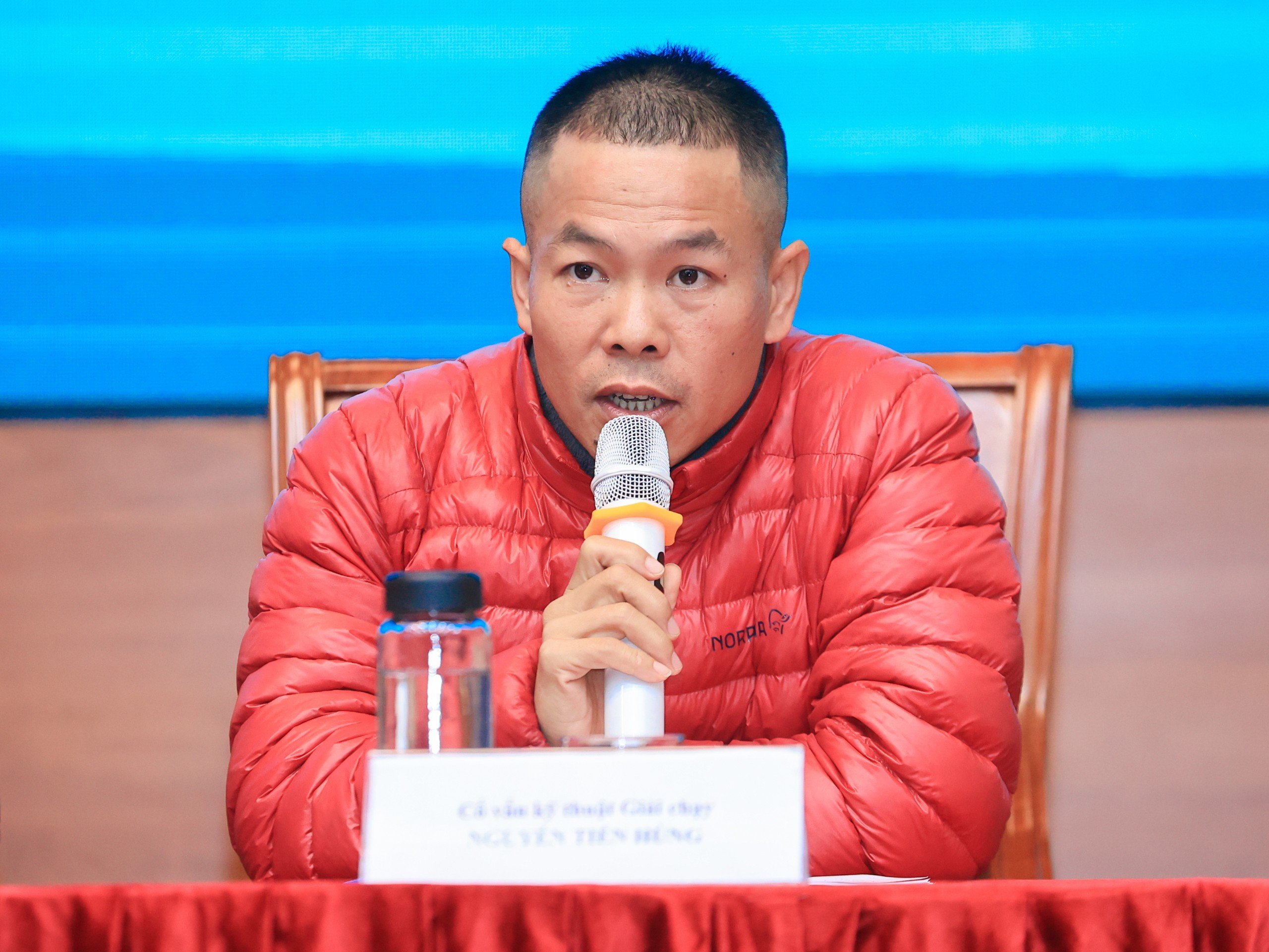 THACO Marathon v&igrave; An to&agrave;n giao th&ocirc;ng-Điện Bi&ecirc;n Phủ 2024 l&agrave; giải chạy &yacute; nghĩa nhất năm- Ảnh 10.