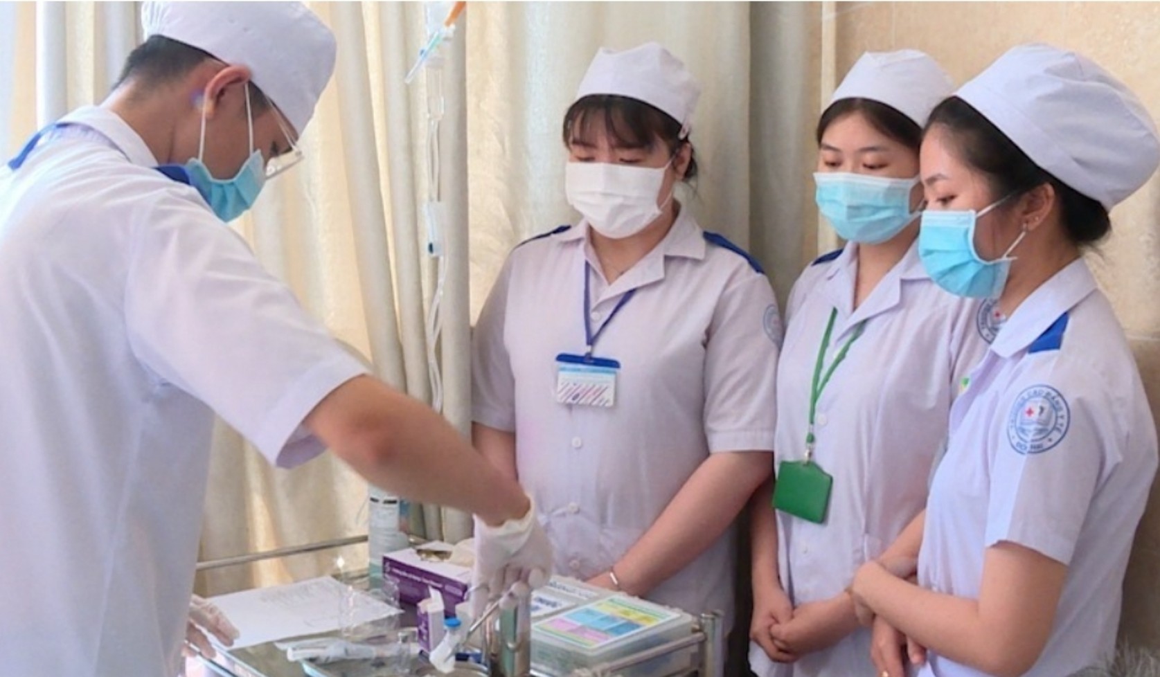 Nhiều bệnh viện, cơ sở y tế tại TP.HCM chưa có nguồn thưởng Tết- Ảnh 1. Nhiều bệnh viện, cơ sở y tế tại TP.HCM chưa có nguồn thưởng Tết- Ảnh 1.