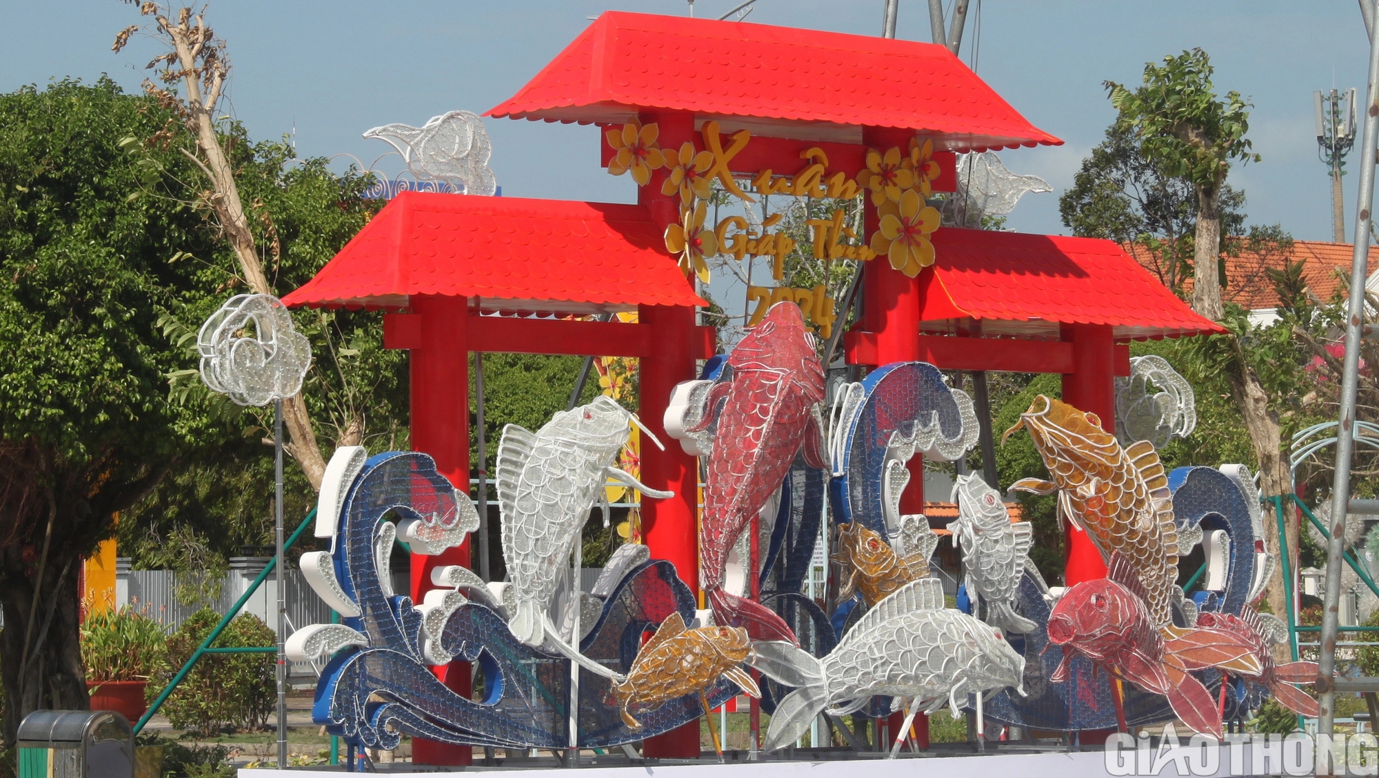 Bạc Liêu: Rộn ràng trang hoàng đường phố, trang trí tiểu cảnh linh vật rồng lạ mắt- Ảnh 9. Bạc Liêu: Rộn ràng trang hoàng đường phố, trang trí tiểu cảnh linh vật rồng lạ mắt- Ảnh 9.