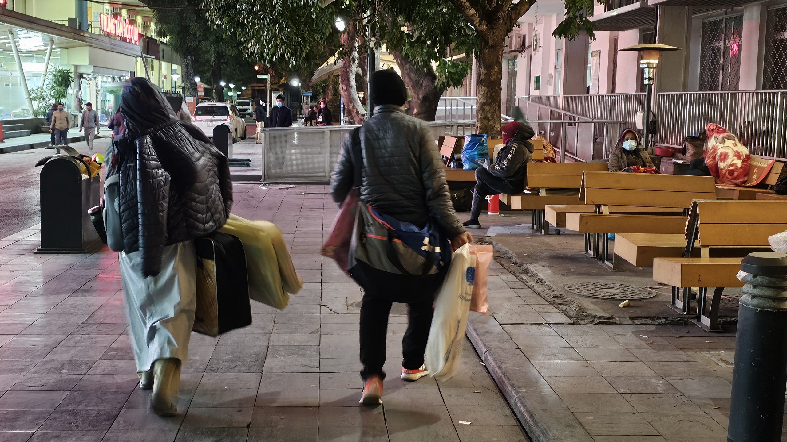 H&agrave; Nội: X&oacute;t cảnh 