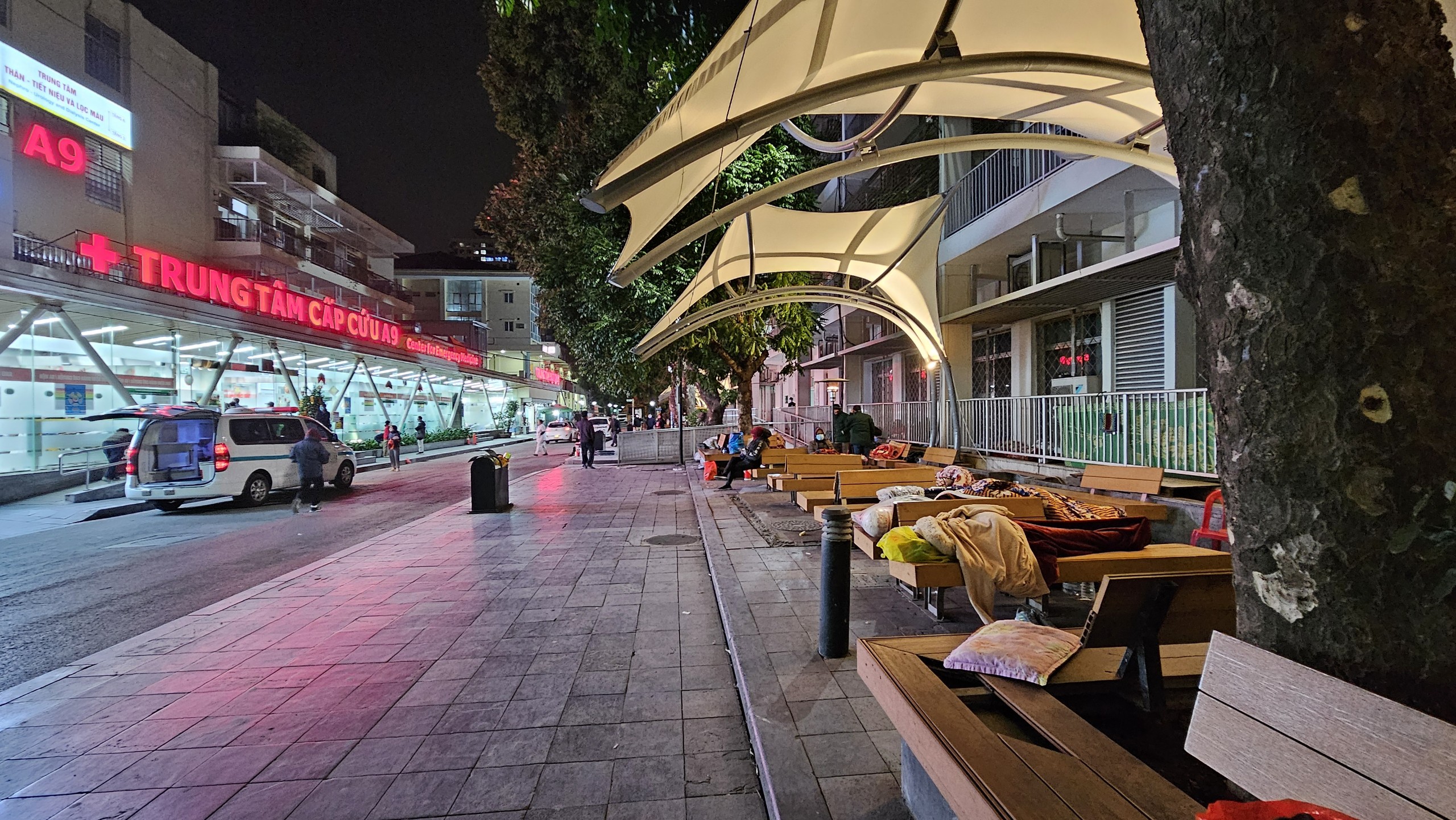 H&agrave; Nội: X&oacute;t cảnh 