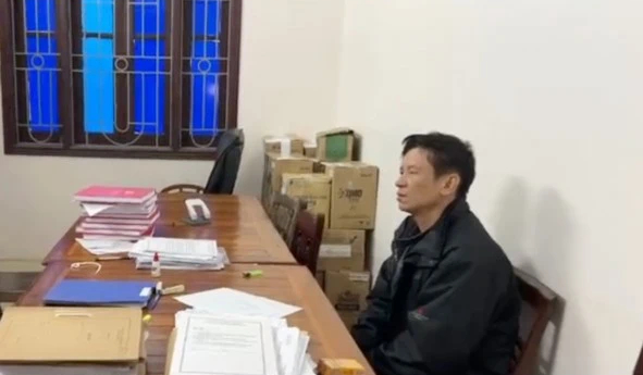 Bắc Giang: Thông chốt kiểm tra nồng độ cồn, phá hỏng phương tiện của CSGT- Ảnh 1. Bắc Giang: Thông chốt kiểm tra nồng độ cồn, phá hỏng phương tiện của CSGT- Ảnh 1.