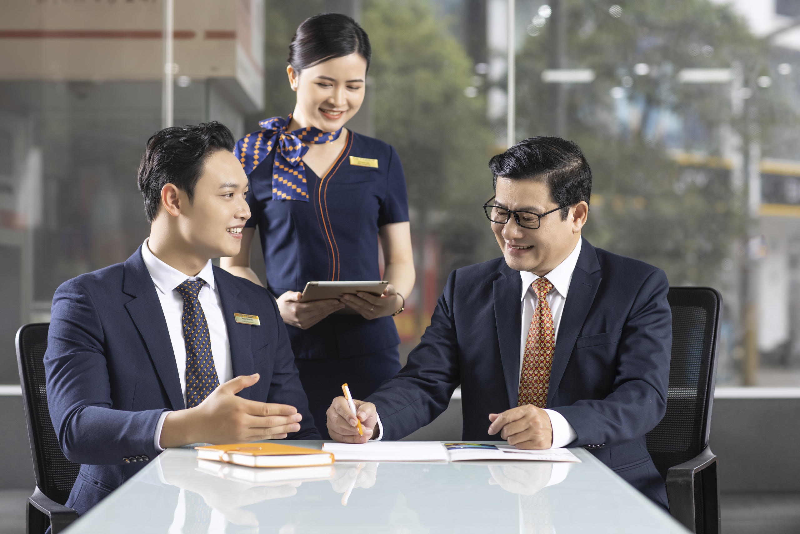 Ph&oacute; chủ tịch Đỗ Quang Vinh: SHB tạo sự kh&aacute;c biệt từ lối đi ri&ecirc;ng- Ảnh 1.