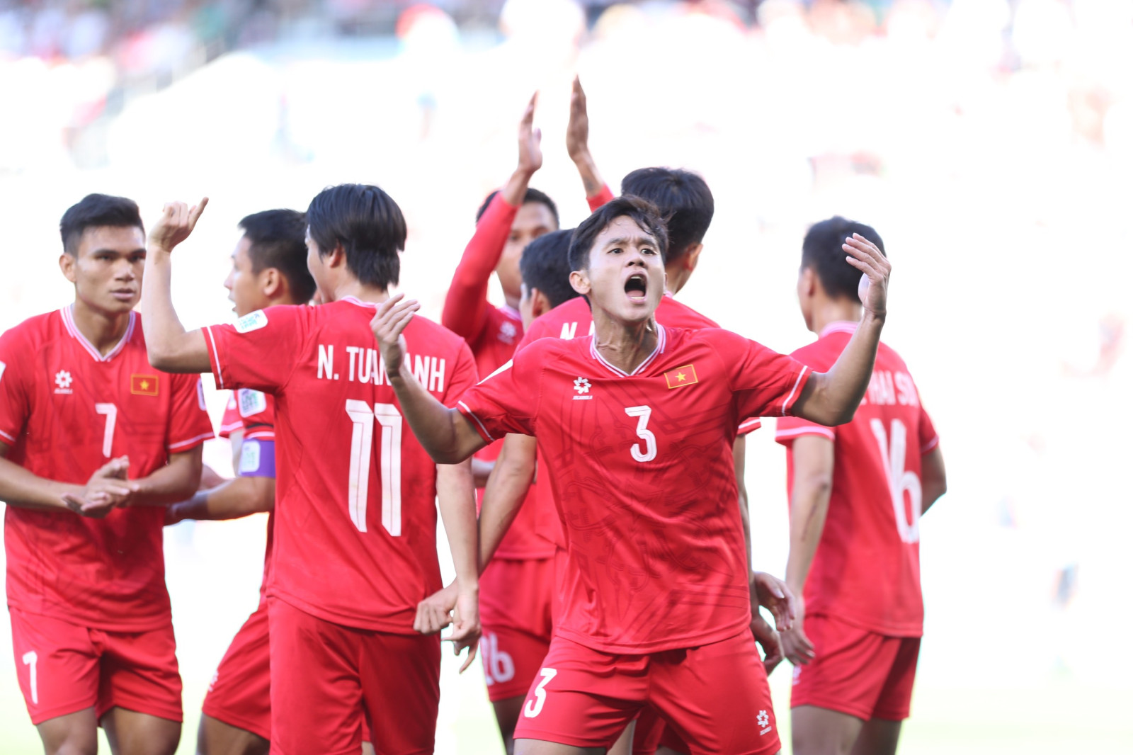 B&aacute;o Indonesia khen tuyển Việt Nam bởi th&agrave;nh t&iacute;ch hiếm c&oacute; ở Asian Cup- Ảnh 1.