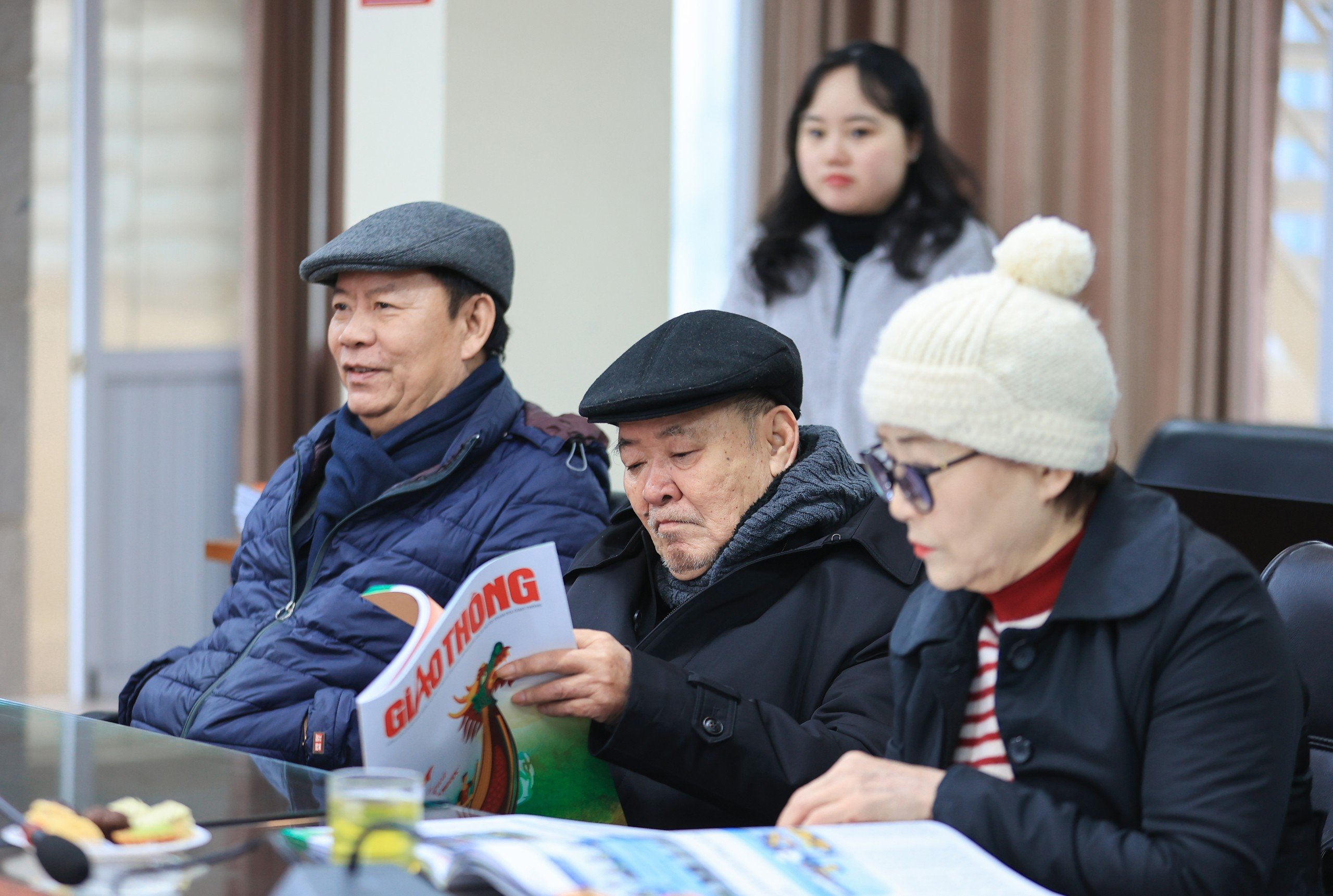 B&aacute;o Giao th&ocirc;ng gặp mặt, ch&uacute;c Tết c&aacute;n bộ hưu tr&iacute; nh&acirc;n dịp Xu&acirc;n Gi&aacute;p Th&igrave;n- Ảnh 8.