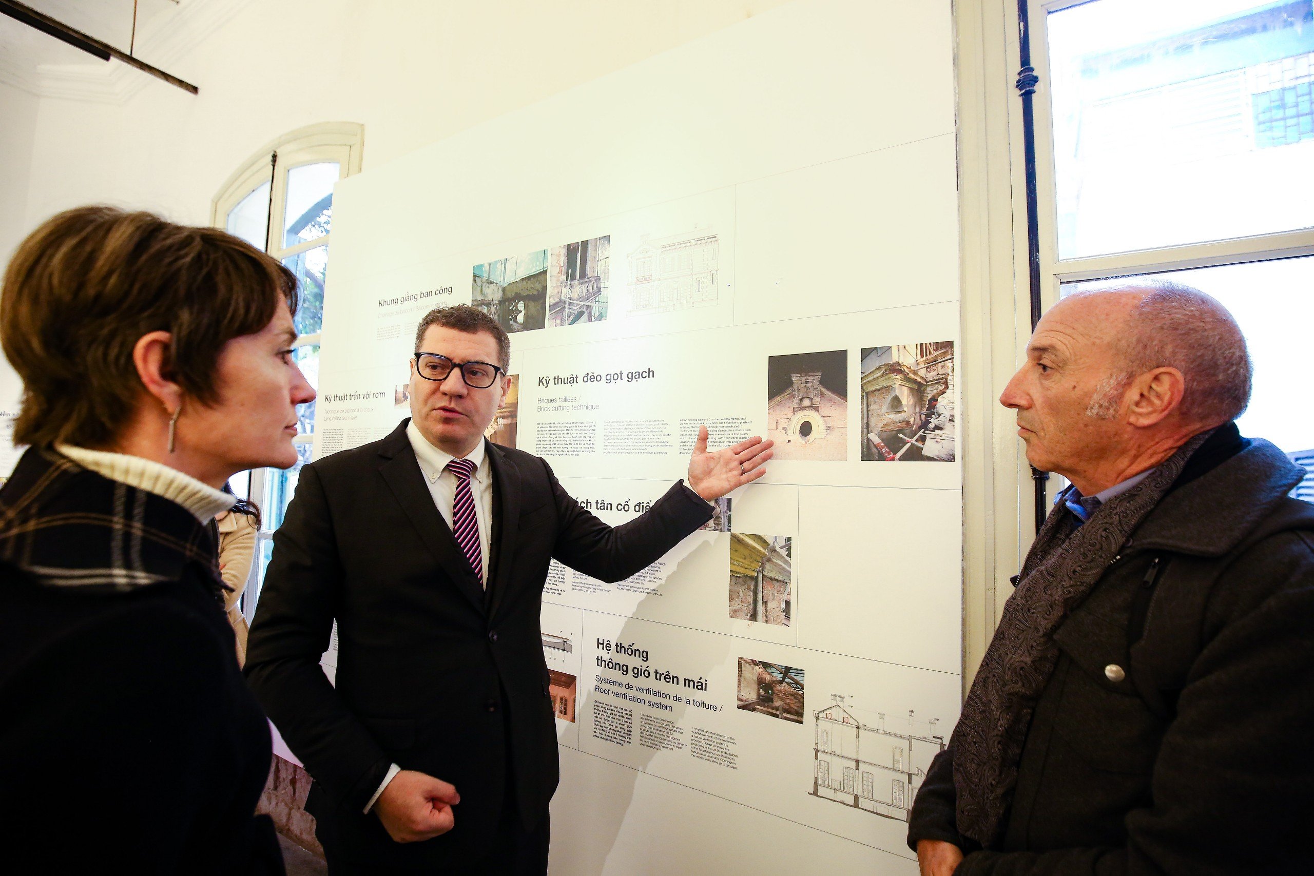 Biệt thự từng g&acirc;y tranh c&atilde;i ở H&agrave; Nội đẹp như mơ ng&agrave;y mở cửa trở lại - Ảnh 4.