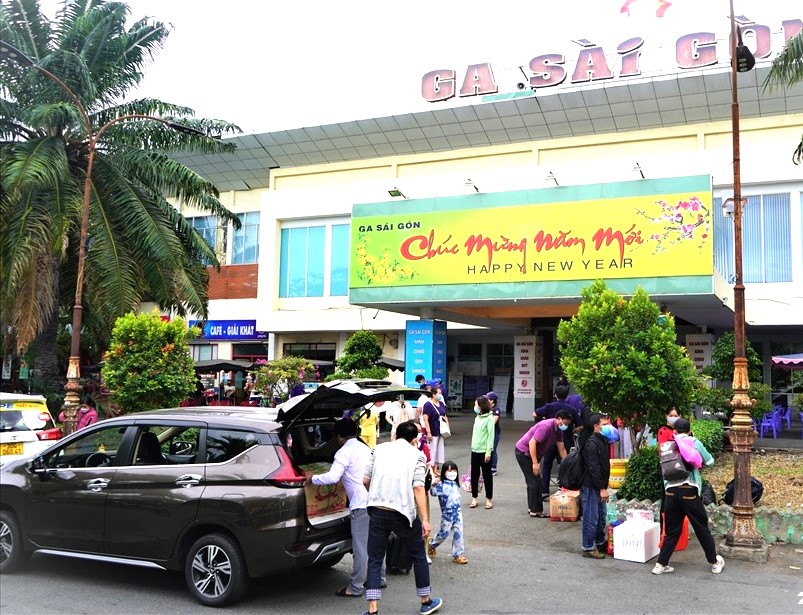 Khách đi tàu hỏa dịp Tết cần lưu ý gì?- Ảnh 1. Khách đi tàu hỏa dịp Tết cần lưu ý gì?- Ảnh 1.